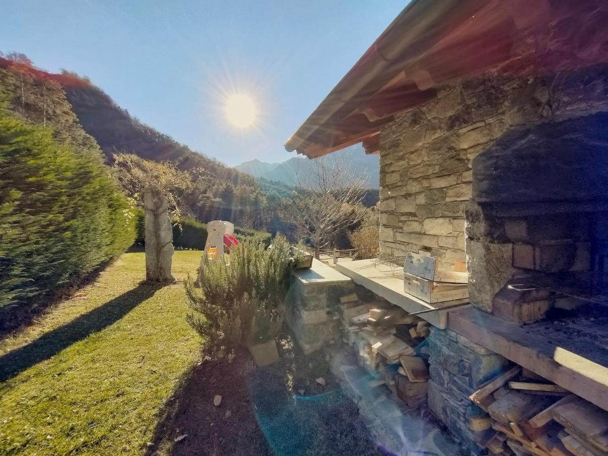 La Majon De Fohten Montjovet Bagian luar foto