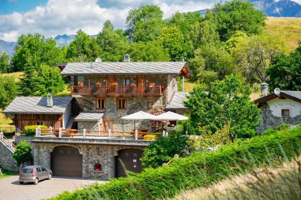La Majon De Fohten Montjovet Bagian luar foto